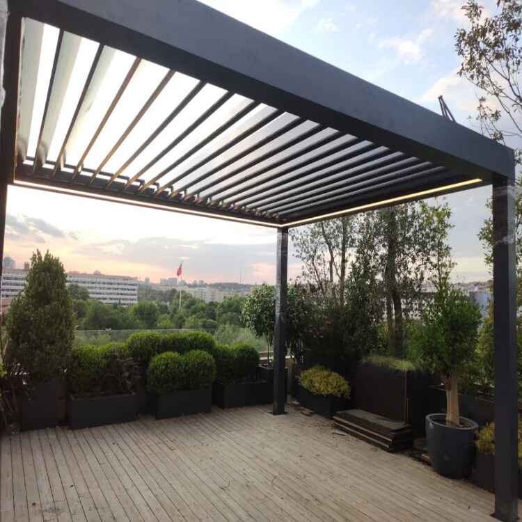 Pistonlu Bioclimatic Pergola