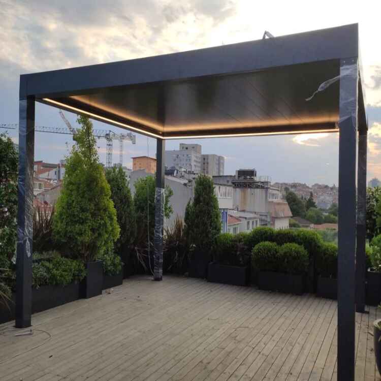 Pistonlu Bioclimatic Pergola