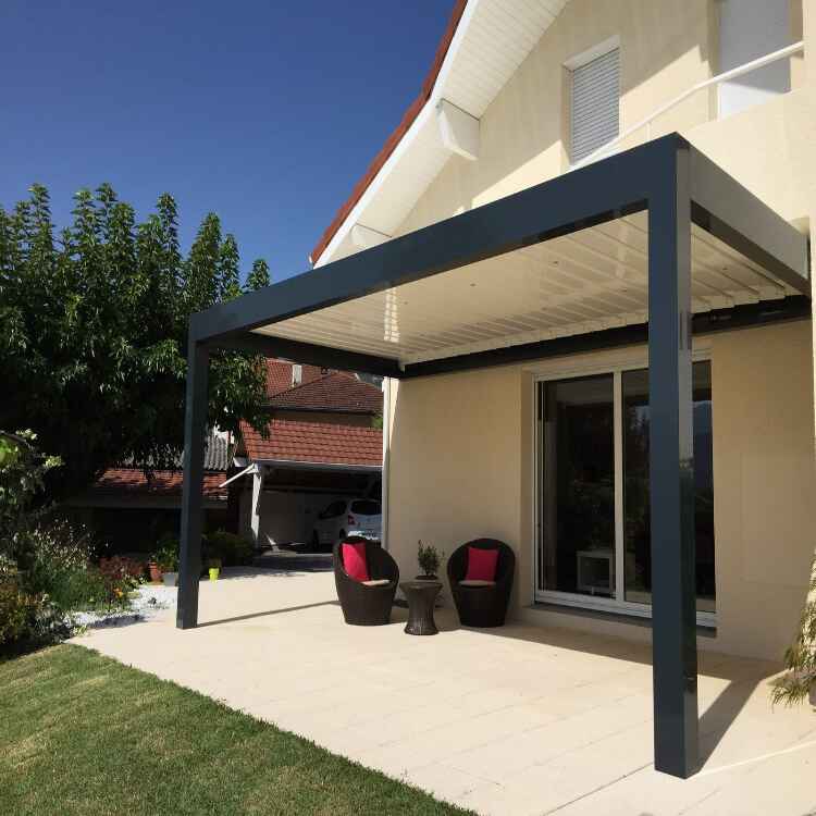 Rolling Roof Pergola